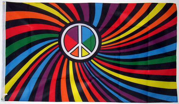 Friedensfahne Bunte Spirale mit PEACE-Zeichen-Fahne Friedensfahne Bunte  Spirale mit PEACE-Zeichen-Flagge im Fahnenshop bestellen